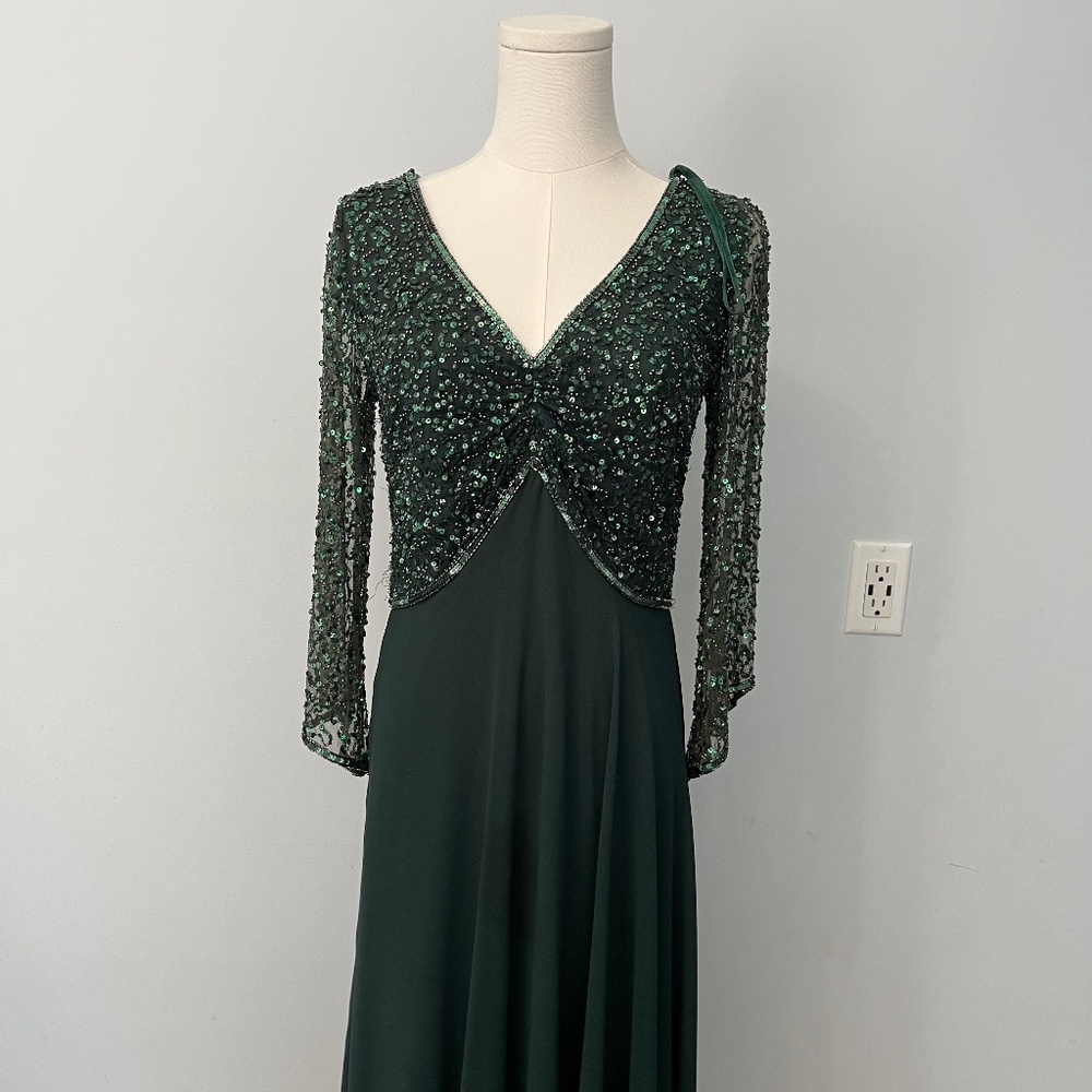 J Kara Women's Handmade Beaded V-Neck Gown, Hunter Green, 16